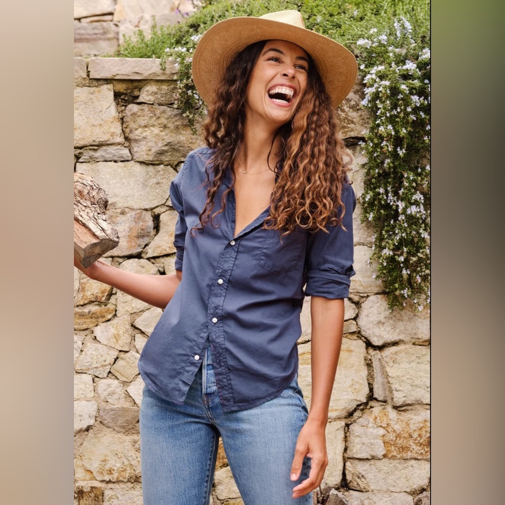 Frank & Eileen Barry Featherweight Button Up